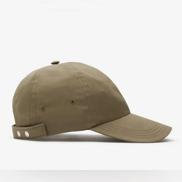 Burberry Gabardine Baseball Cap 🧢 in size L
